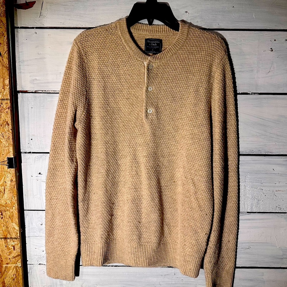 Abercrombie & Fitch Knit Sweater